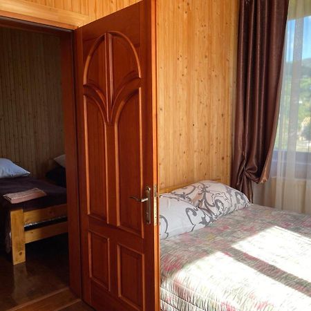 Старе Подвір'Я Verkhovyna Exterior foto